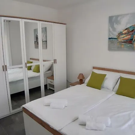 Relax * Starigrad Paklenica