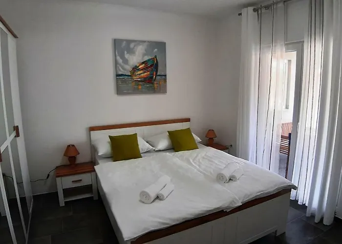 Relax Апартаменты Стариград-Пакленица